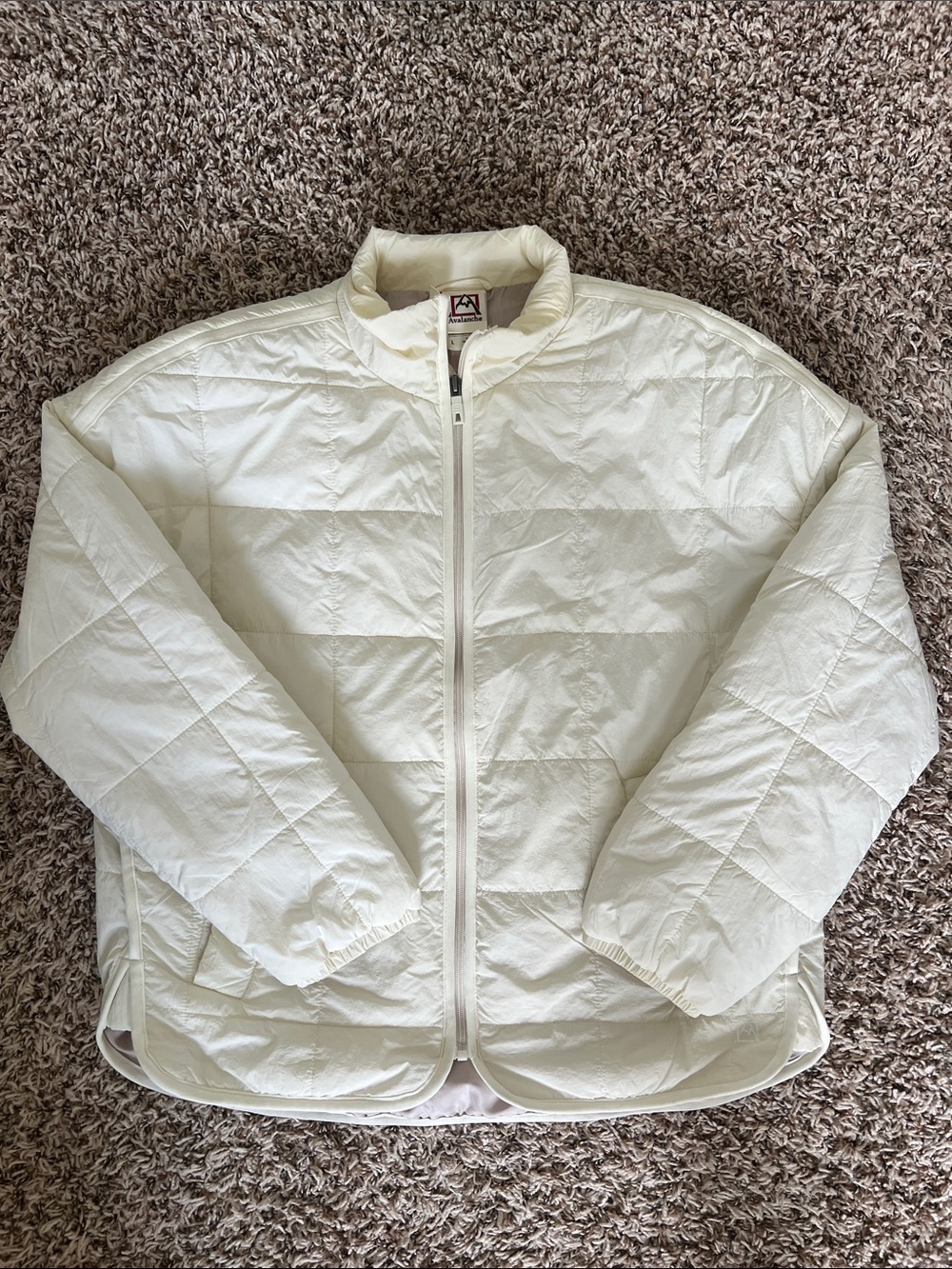 Avalanche Women’s White Quilted Puffer Jacket - Lightweight Zip Front